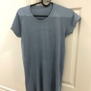 Lululemon Swiftly Tech Short Sleeve size 8 in steel blue